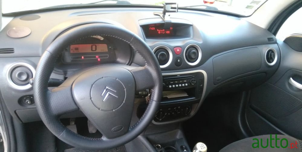 2010' Citroen C3 1.4 Hdi Sx Pack photo #6