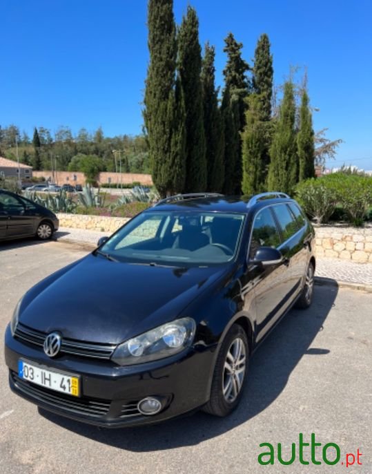 2009' Volkswagen Golf Variant photo #1