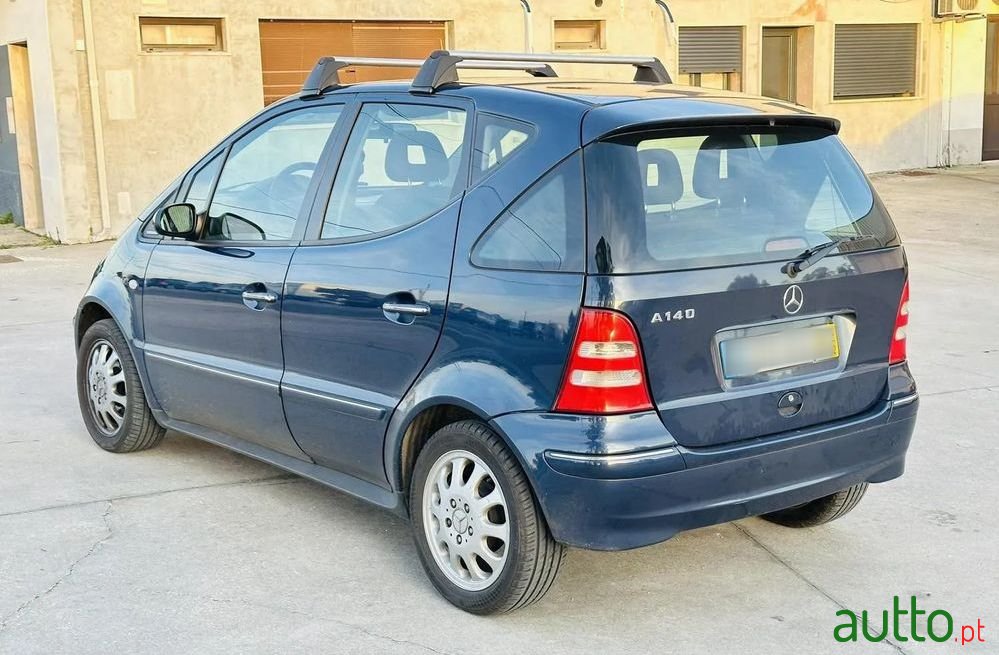 2004' Mercedes-Benz Classe A Elegance photo #1