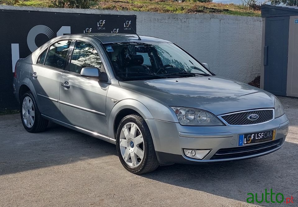 2004' Ford Mondeo photo #2