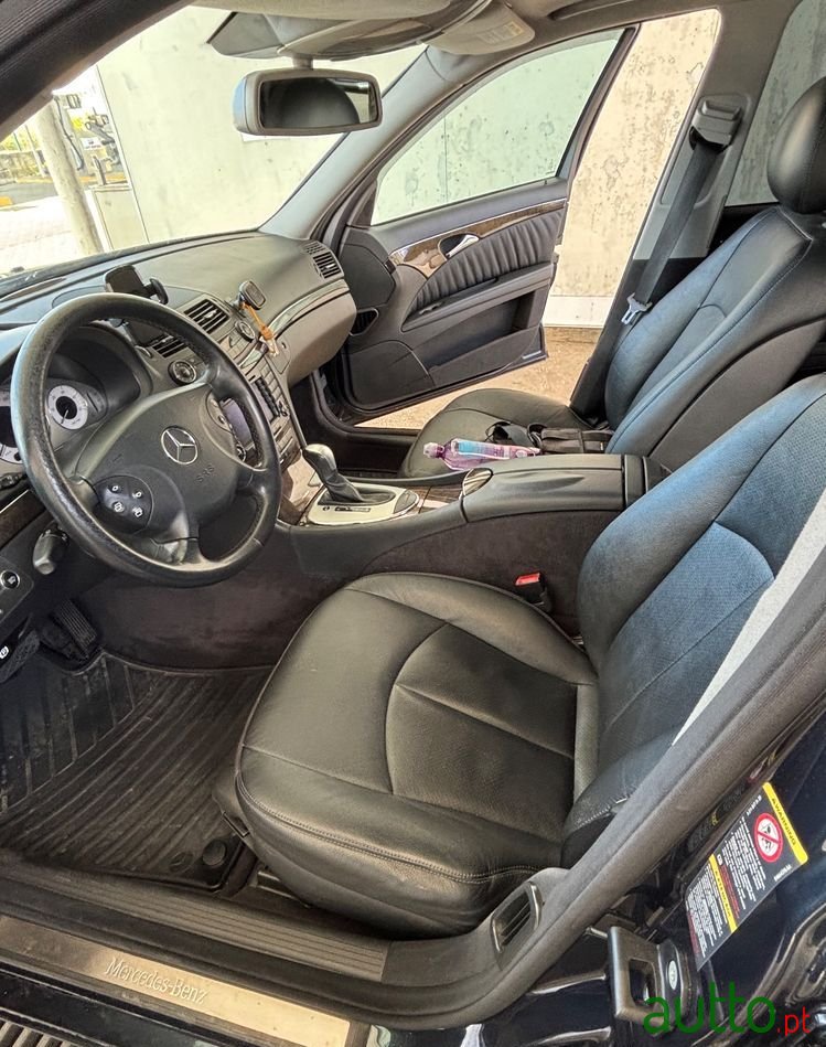 2005' Mercedes-Benz Classe E photo #4