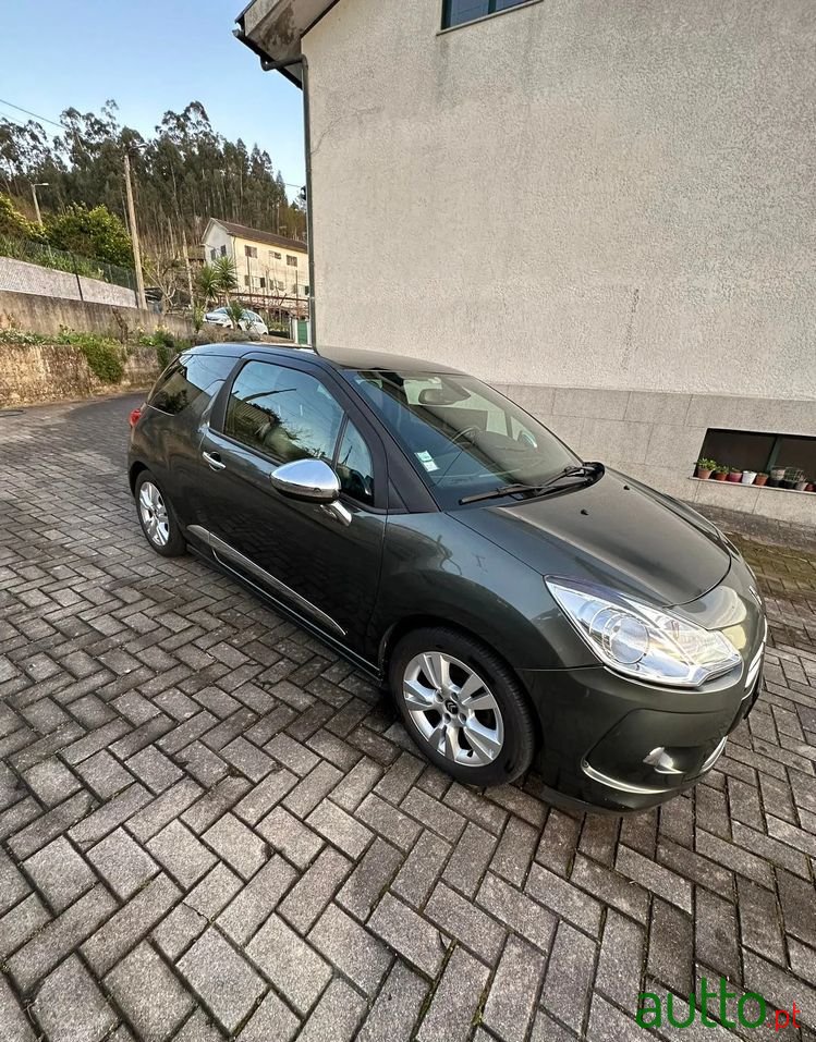 2012' Citroen DS3 photo #3