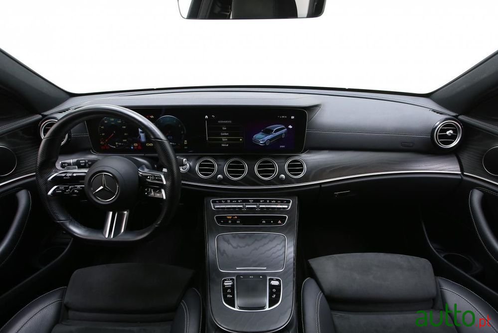 2022' Mercedes-Benz Classe E De Amg Line photo #6