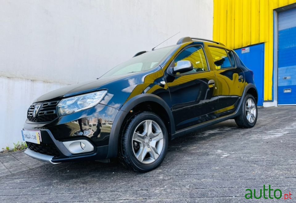 2018' Dacia Sandero Stepway photo #2