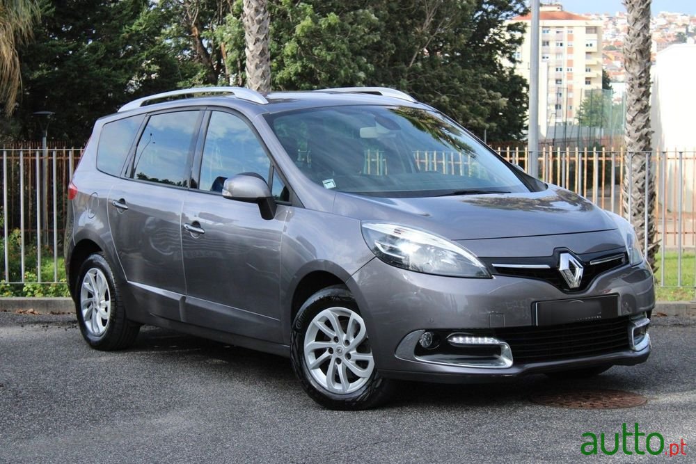 2014' Renault Grand Scenic photo #1