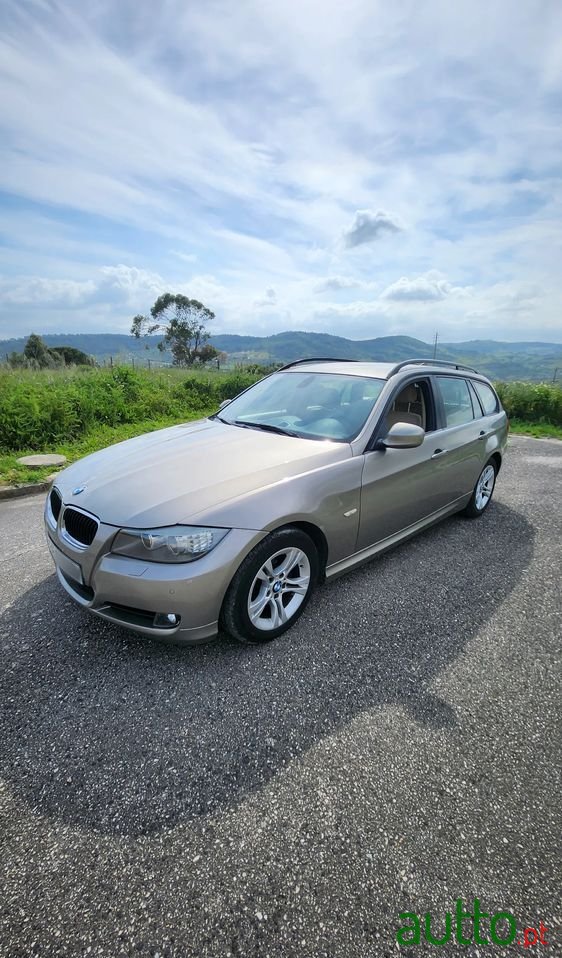 2009' BMW Série 3 photo #1