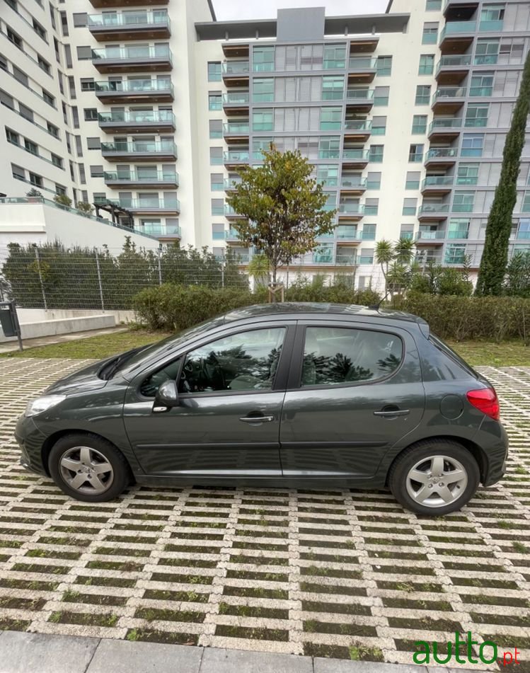 2006' Peugeot 207 photo #3