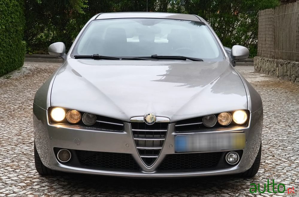 2008' Alfa Romeo 159 photo #6