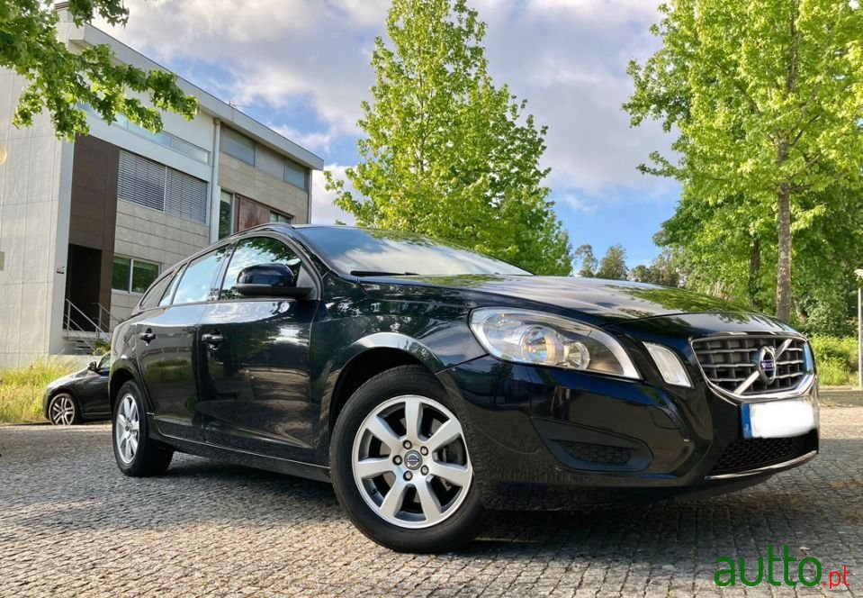 2013' Volvo V60 photo #3