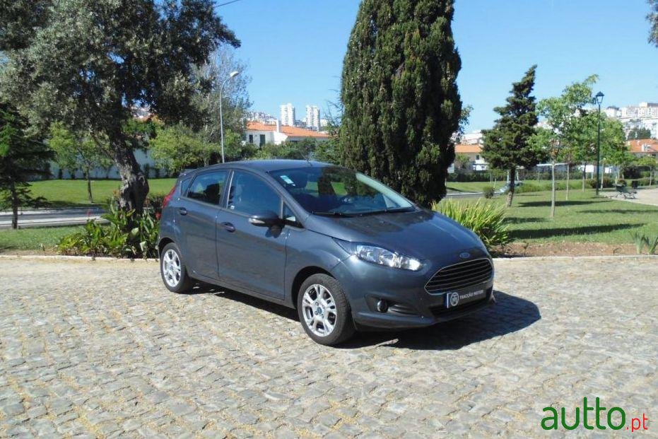 2013' Ford Fiesta 1.0 Ti-Vct Trend photo #1