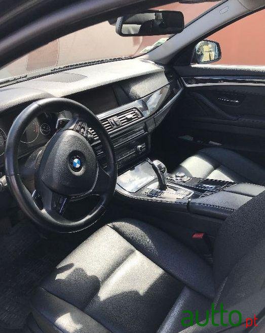 2012' BMW 520 D Auto photo #4
