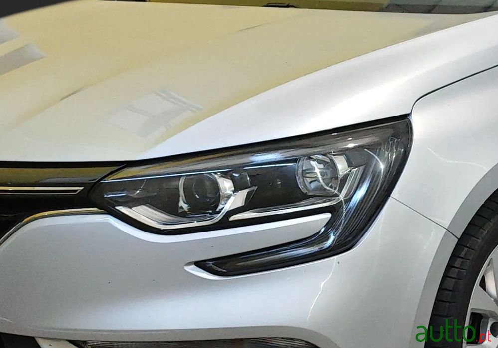 2019' Renault Megane photo #5