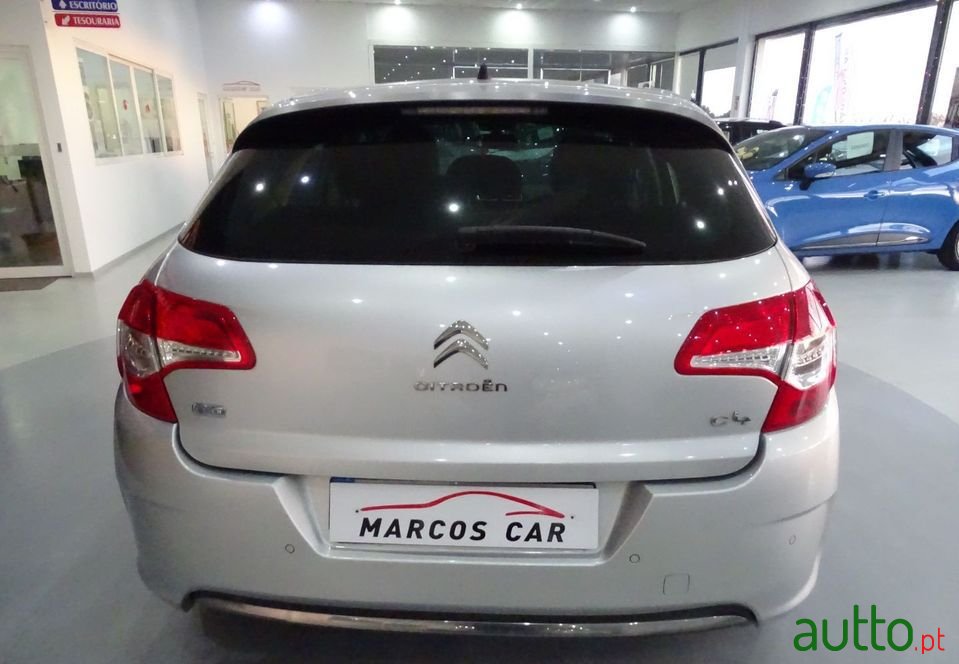 2014' Citroen C4 photo #4