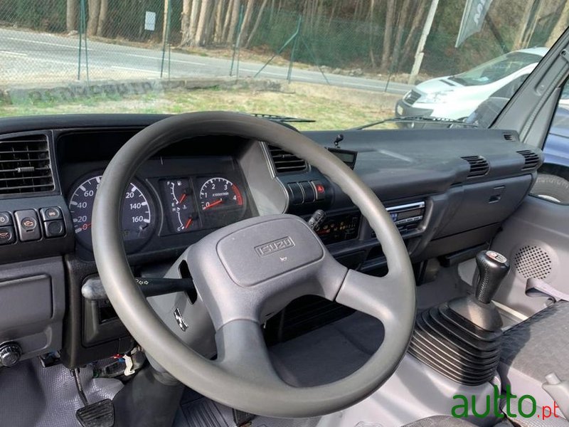 2010' Isuzu i-Series photo #4