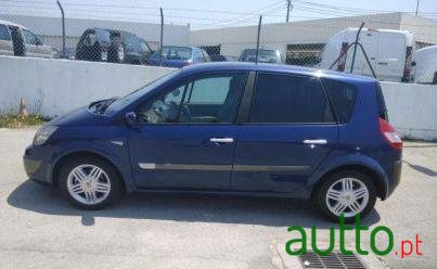 2004' Renault Scenic photo #2