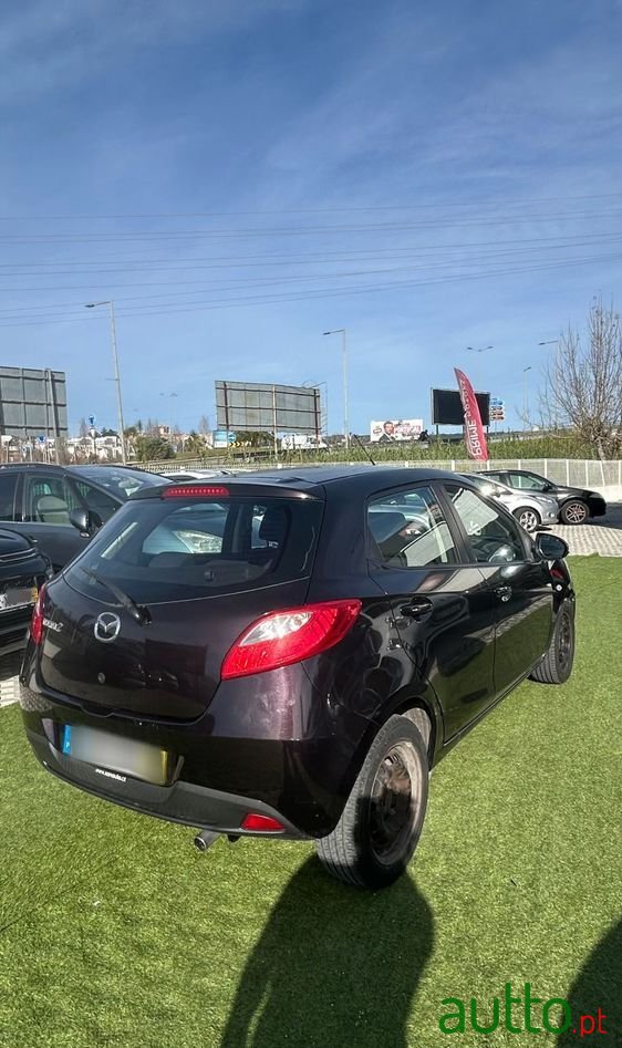 2010' Mazda 2 photo #6