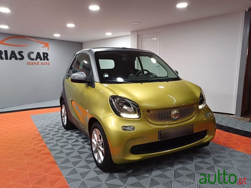 2016' Smart Fortwo photo #2