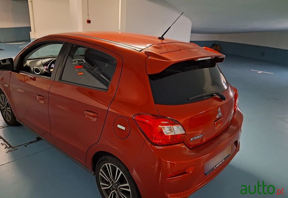 2019' Mitsubishi Space Star photo #3
