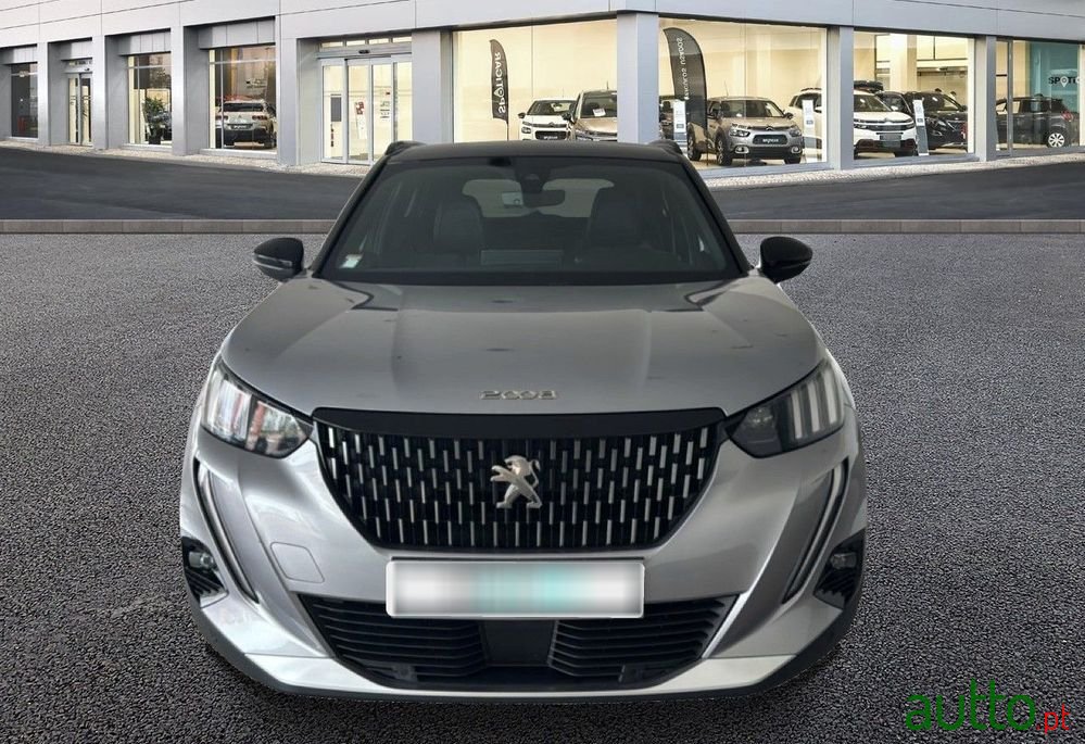 2021' Peugeot 2008 photo #2