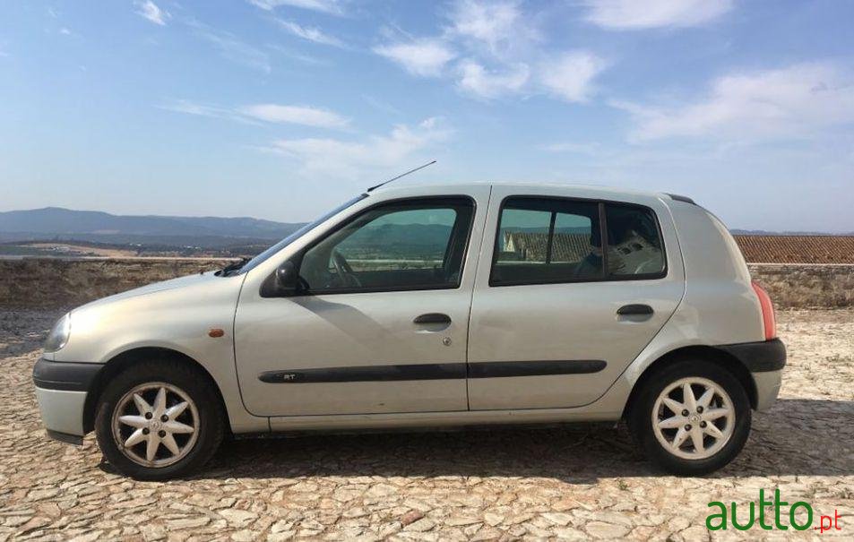 1999' Renault Clio 1.2 Rt photo #1