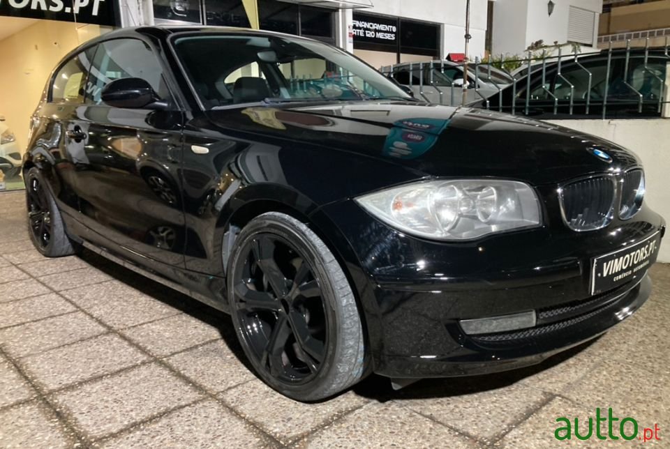 2009' BMW 120 photo #3