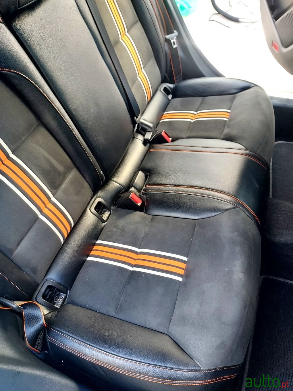 2015' Mercedes-Benz Cla-220 photo #4