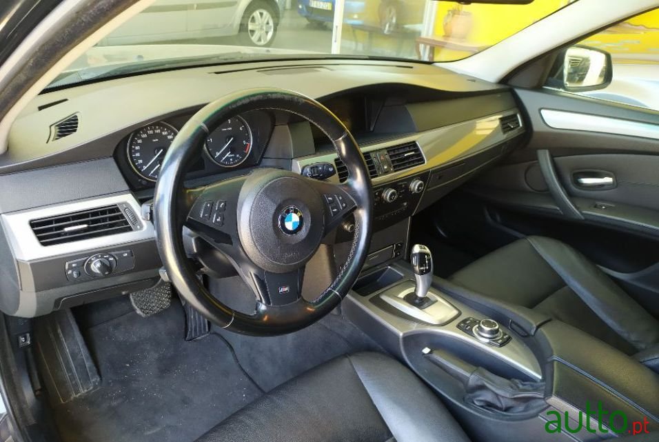 2010' BMW 535 photo #4