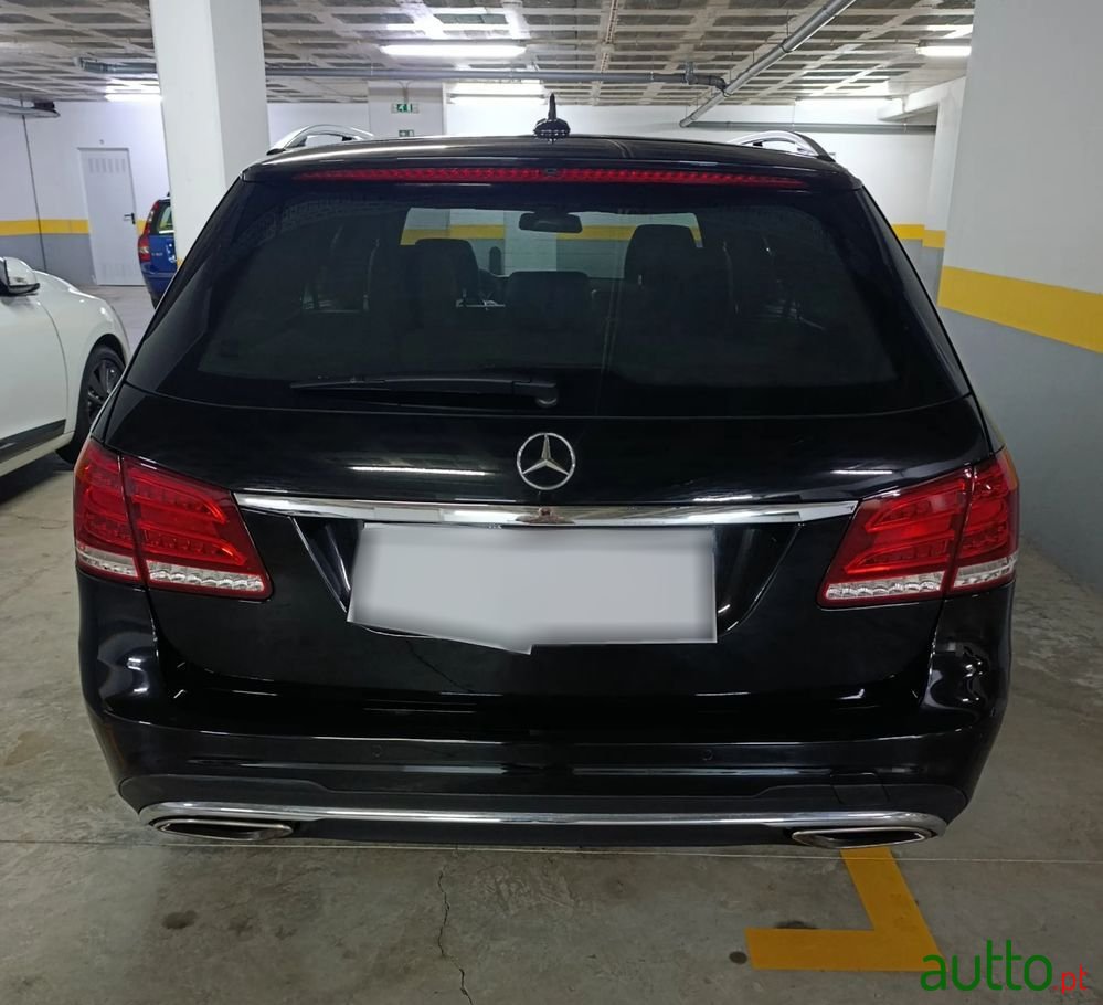 2013' Mercedes-Benz Classe E photo #4