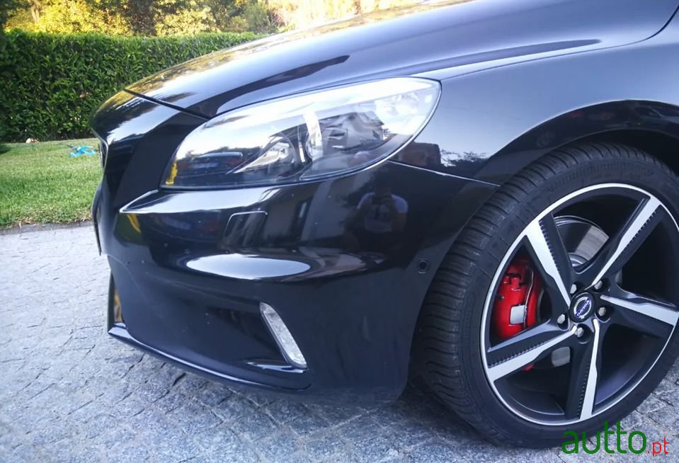 2014' Volvo V40 photo #6