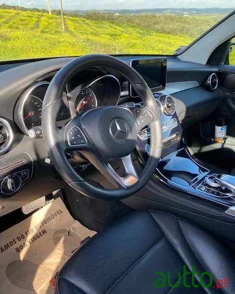 2017' Mercedes-Benz GLC 350 photo #5