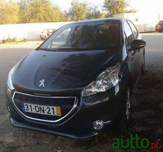 2014' Peugeot 208 photo #2