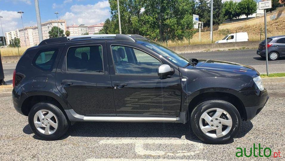 2011' Dacia Duster photo #3