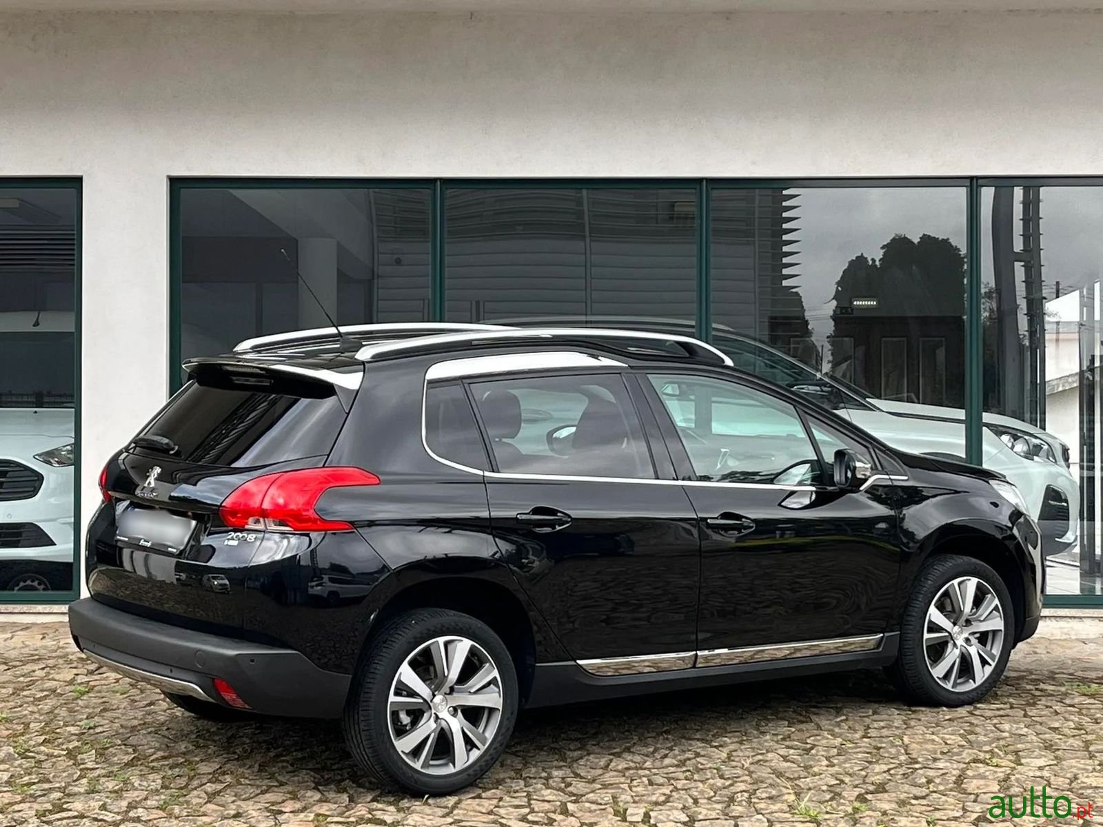 2013' Peugeot 2008 photo #5