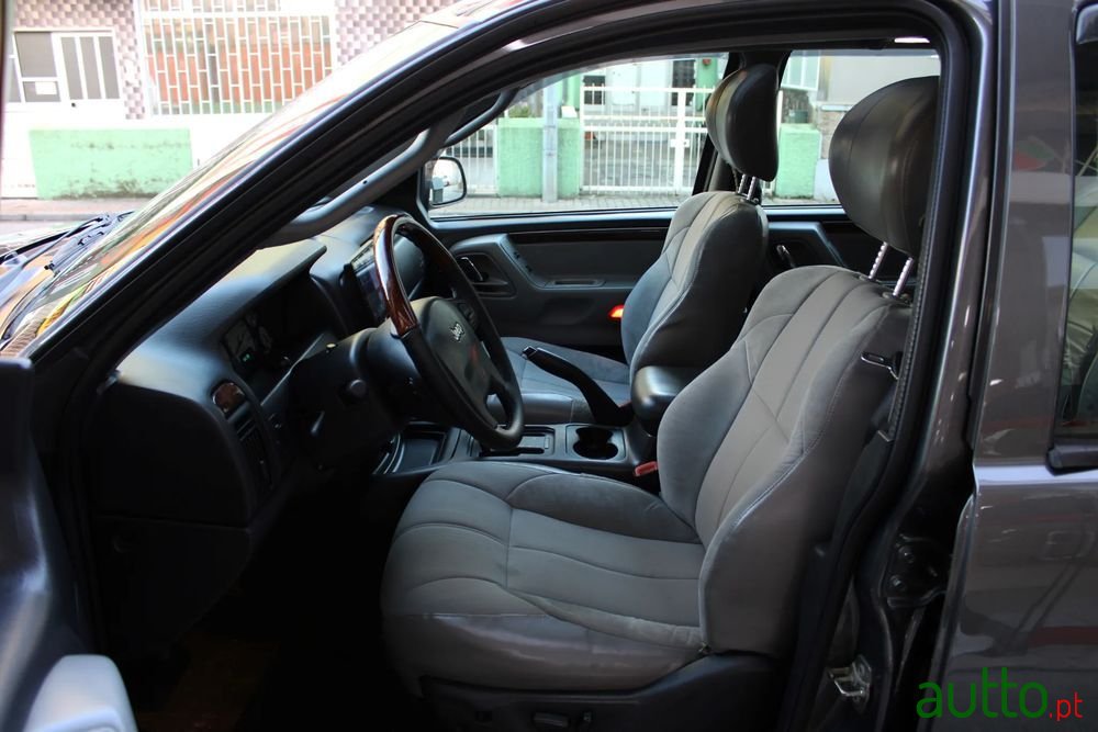 2003' Jeep Grand Cherokee photo #6