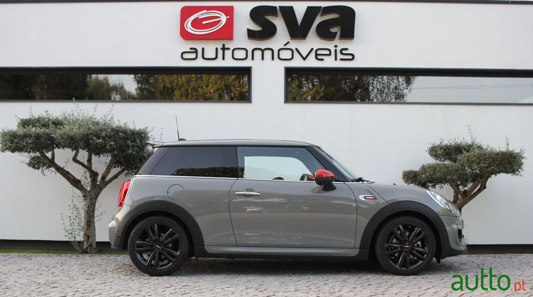 2018' MINI One photo #3