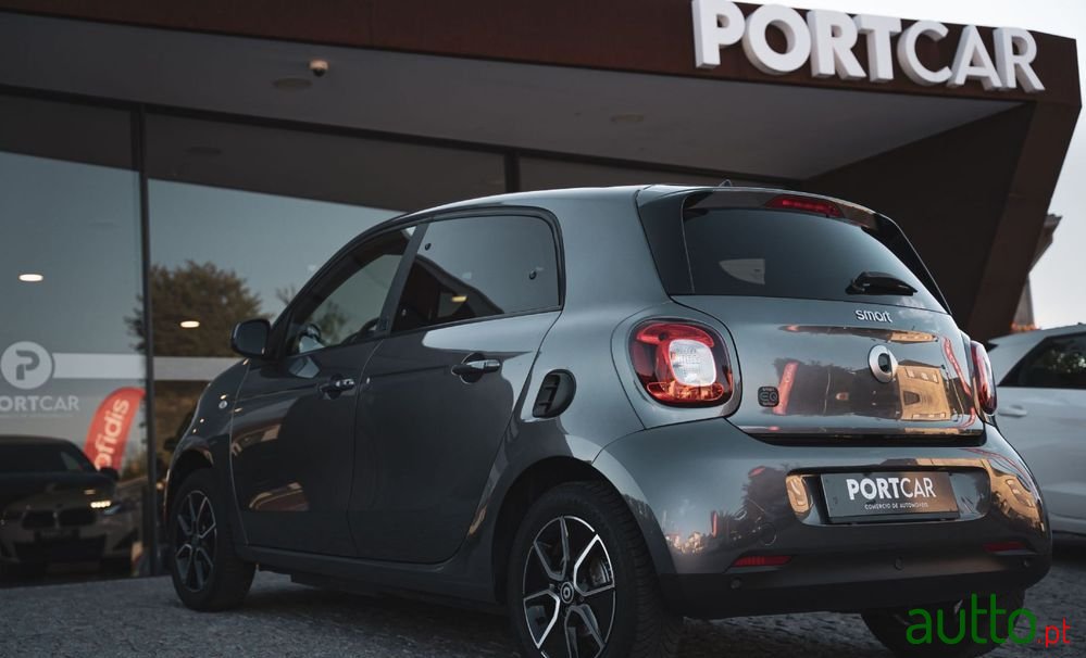 2020' Smart Forfour photo #5