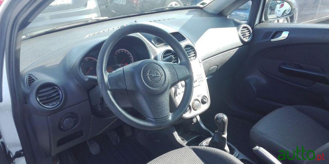 2009' Opel Corsa photo #2