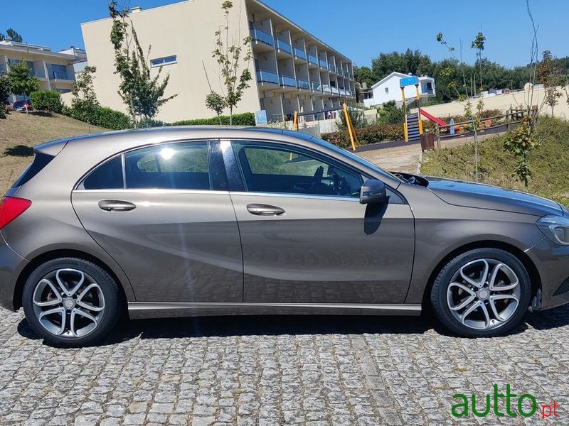 2013' Mercedes-Benz Classe A photo #3