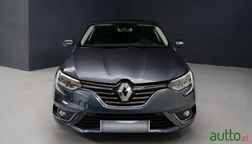 2017' Renault Megane 1.5 Dci Bose Edition photo #3