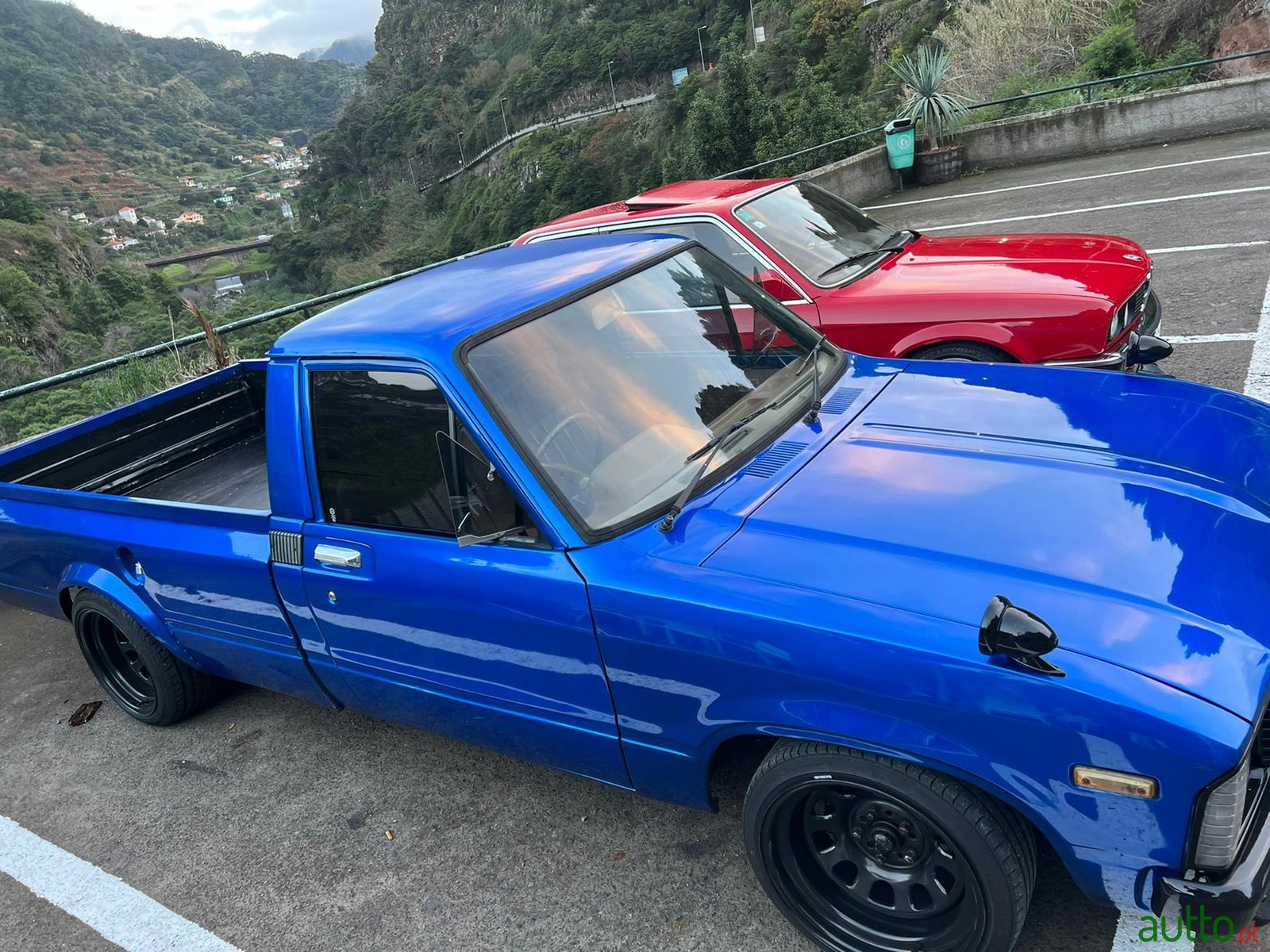 1981' Toyota Hilux photo #1