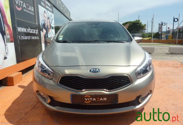 2015' Kia Ceed photo #2
