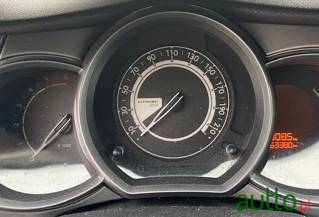 2013' Citroen C3 photo #5