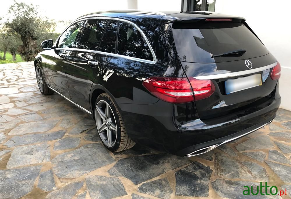 2015' Mercedes-Benz C 350 E photo #3