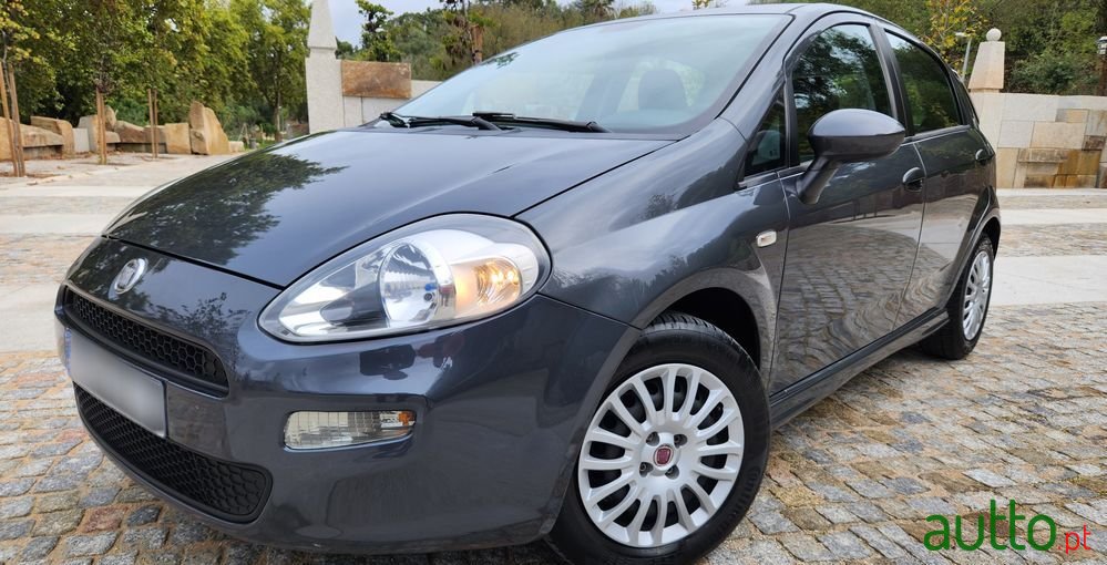 2014' Fiat Grande Punto photo #1