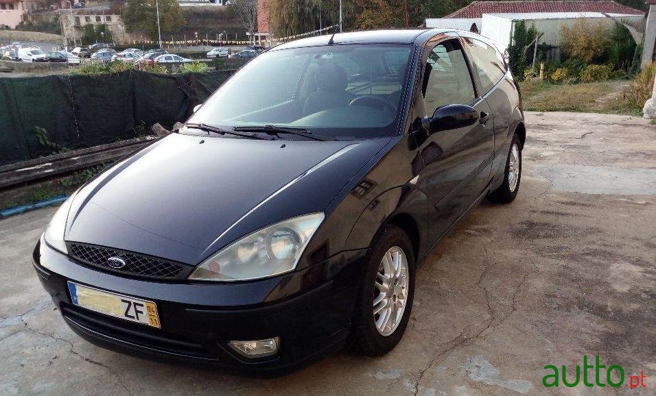 2004' Ford Focus photo #2