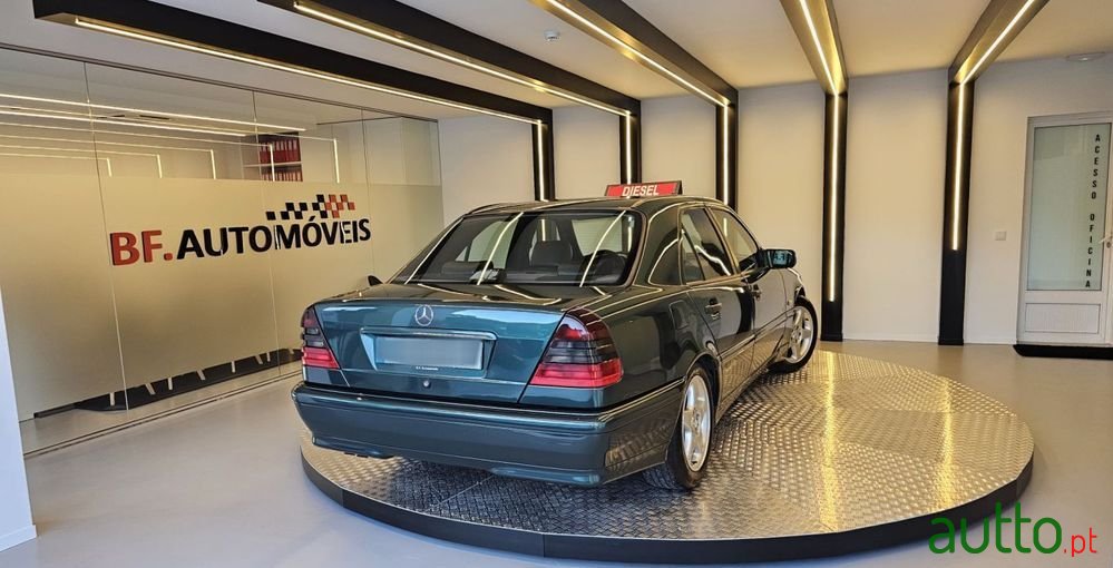 1999' Mercedes-Benz C 220 Cdi Classic photo #4