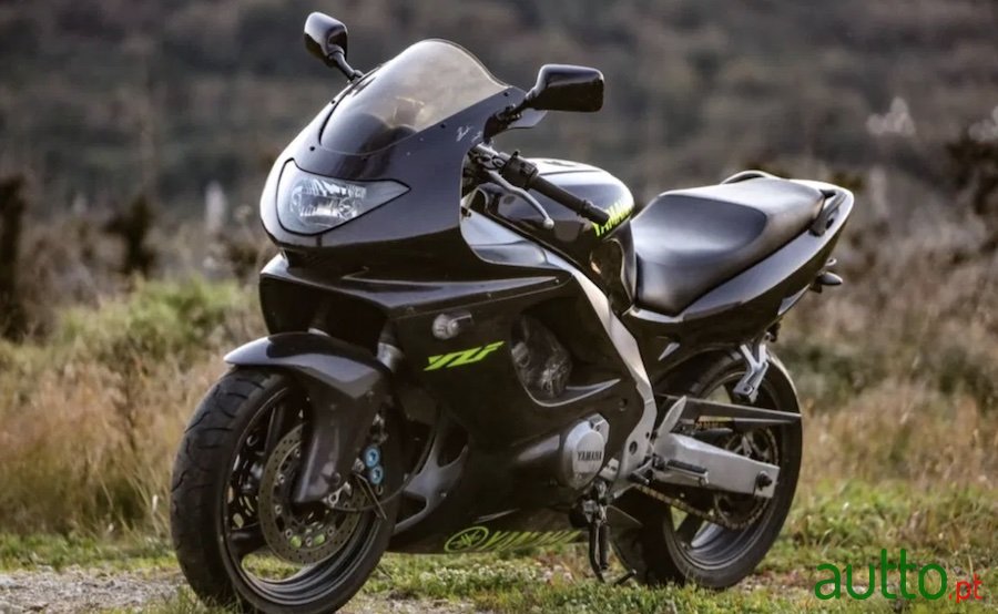 1999' Yamaha YZF photo #1