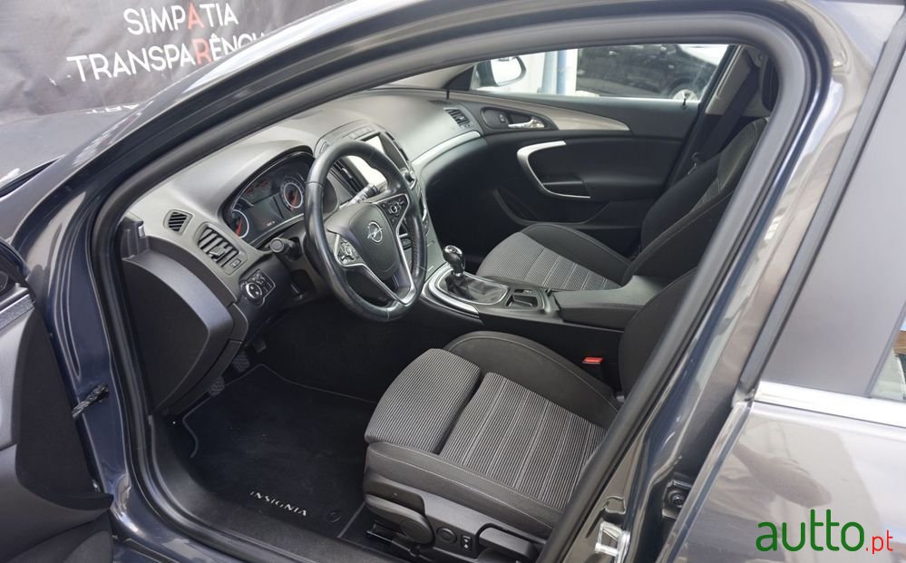 2015' Opel Insignia photo #5