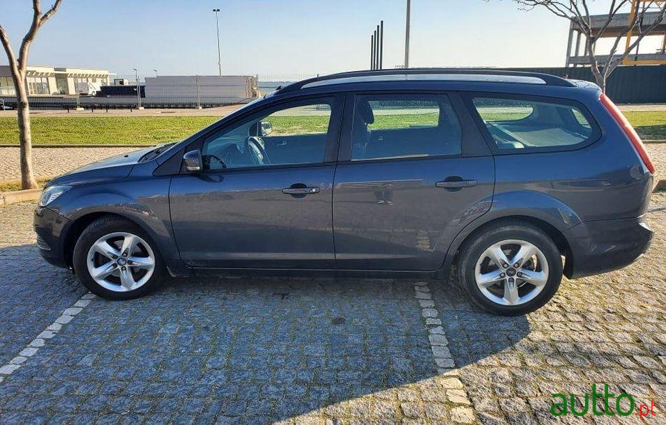 2008' Ford Focus Sw photo #3