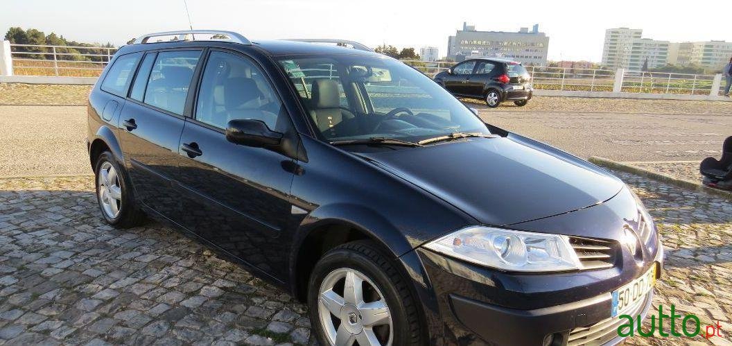 2007' Renault Megane Break photo #2